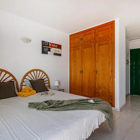 Caleta Paraiso Sea View 137 Апартаменты *