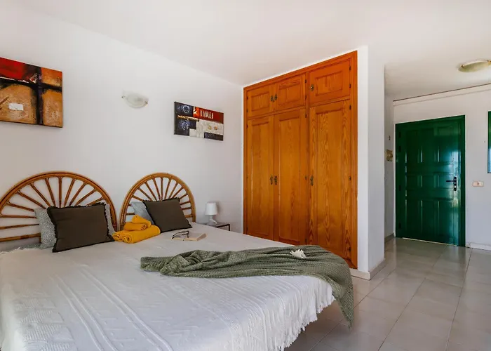 Caleta Paraiso Sea View 137 Апартаменты *